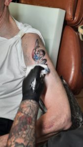 marfan syndroom tatoeage, funs lemmens, ink panthers echt, steeds meer kleur
